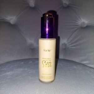 Tarte rainforest of the sea foundation in 14s (fair light sand)